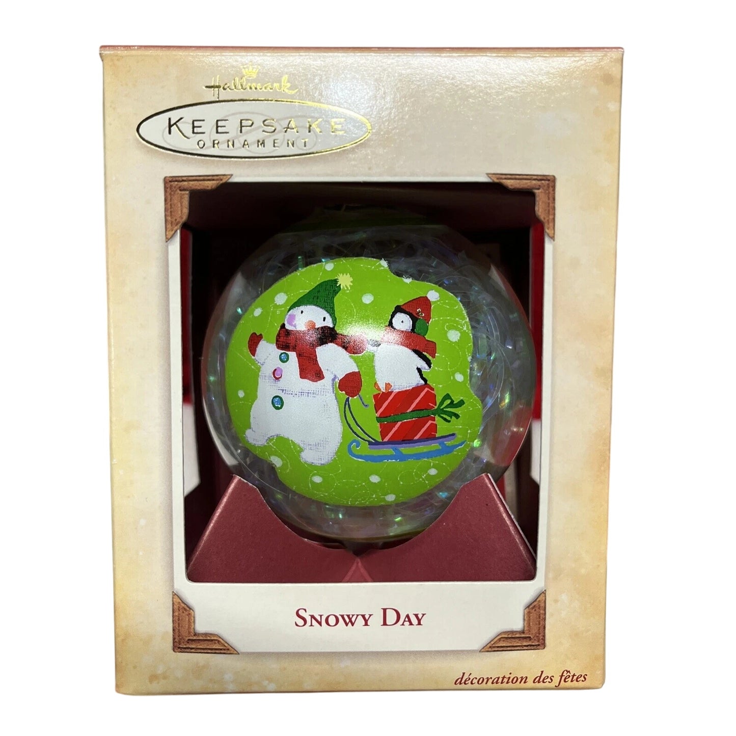 2004 Snowy Day Hallmark Ornament (Ball) QXG5454