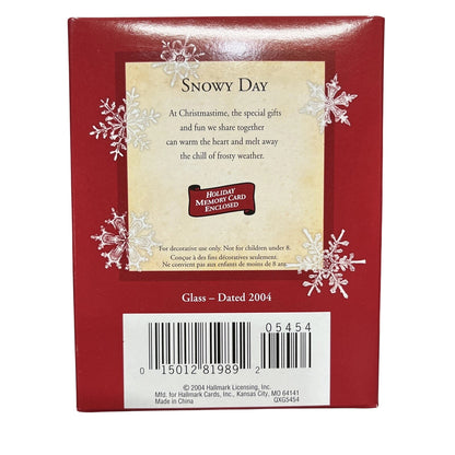 2004 Snowy Day Hallmark Ornament (Ball) QXG5454
