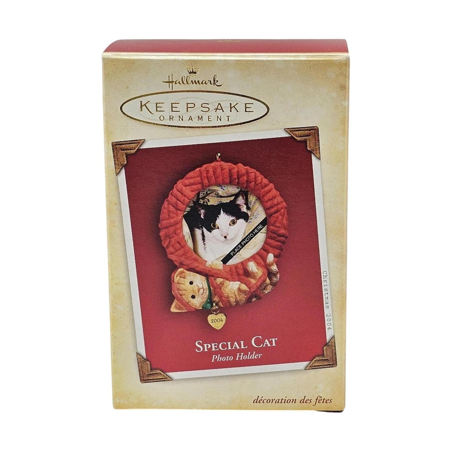 2004 Special Cat Hallmark Ornament (Photo Holder) QXG5591 Image2