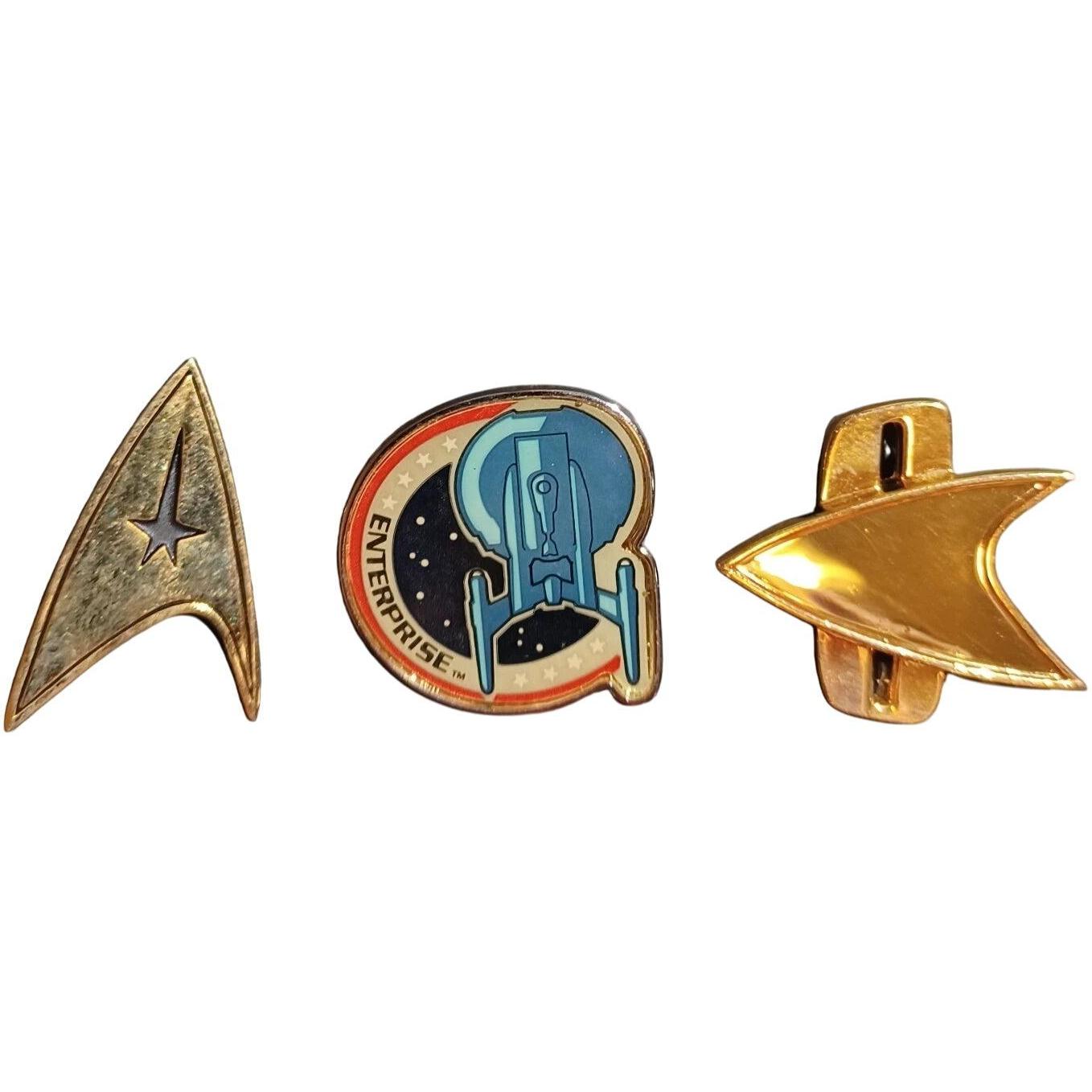 2004 Star Trek Insignia Hallmark Ornament (Star Trek) QXM5211