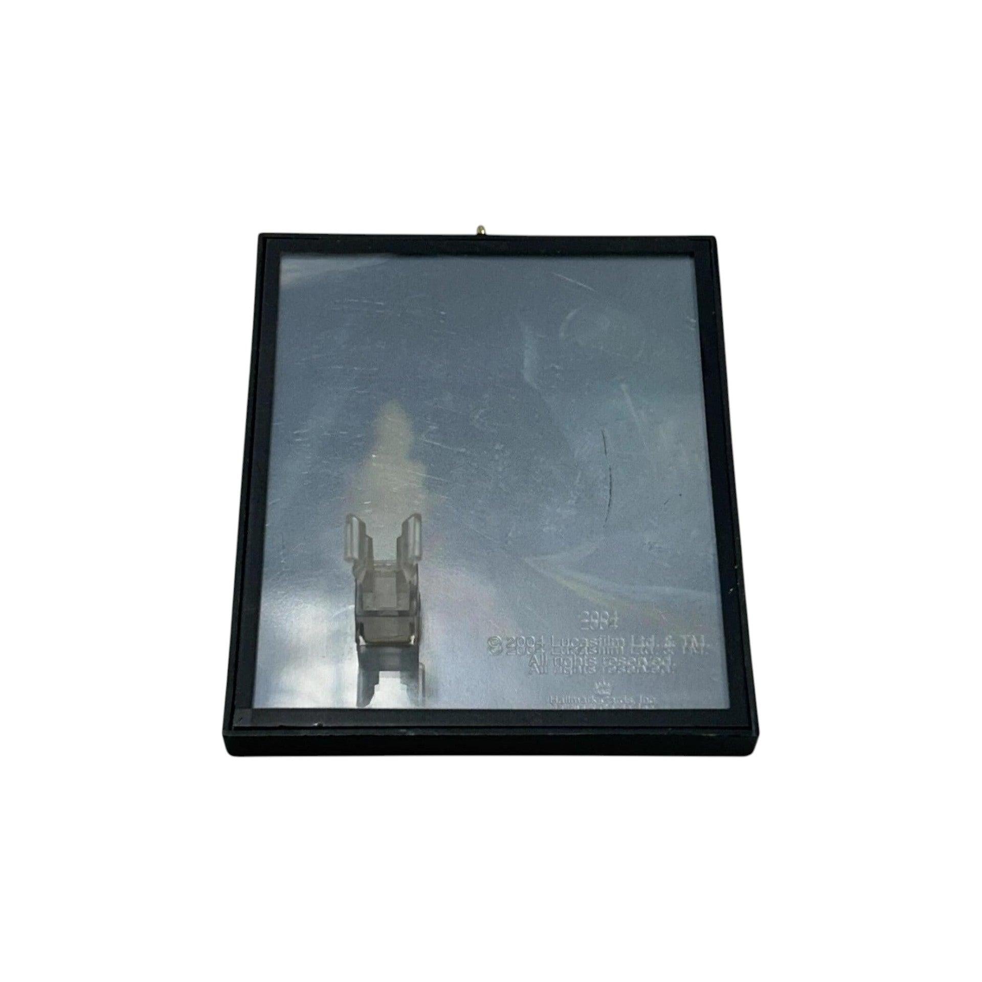 2004 Star Wars: A New Hope Theater One-Sheet Hallmark Ornament (Star Wars) QXI4047 Image4
