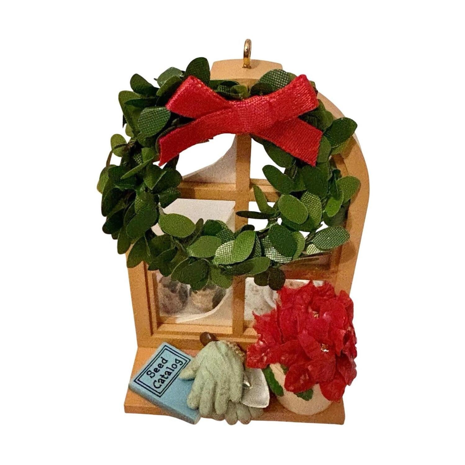 2004 Winter Garden Hallmark Ornament (Winter Garden) QXG5534 Image3