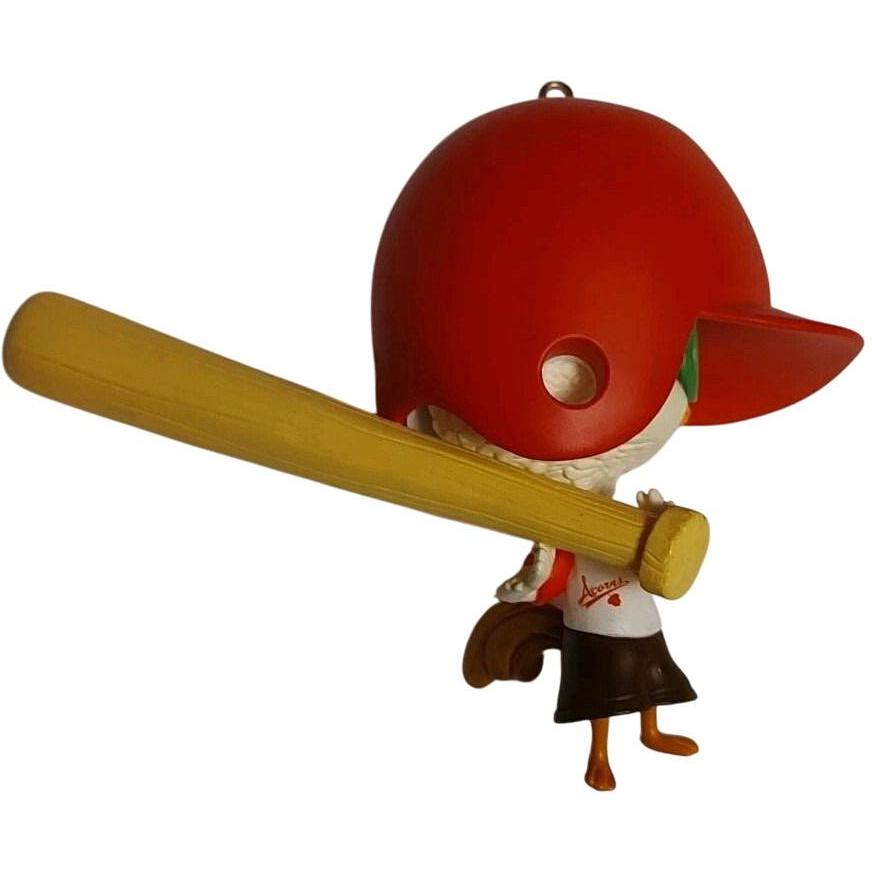 2005 Chicken Little Hallmark Ornament (Chicken Little) QXD4815