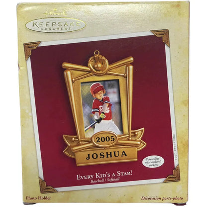 2005 Every Kid's A Star! Hallmark Ornament (Photo Holder) QXG4762