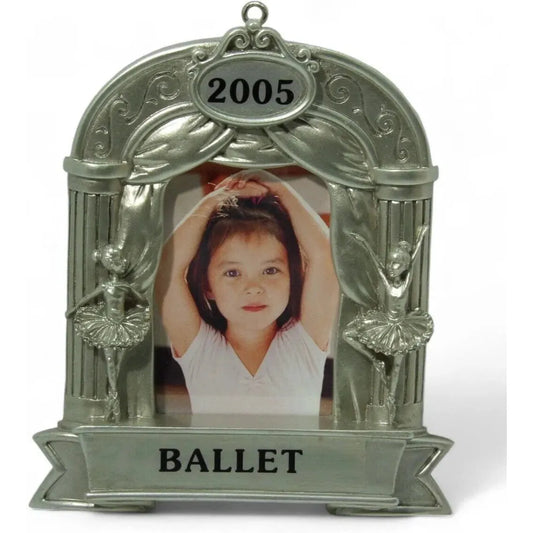 2005 Every Kid's a Star! Hallmark Ornament (Ballet) — Photo Holder QXG4782