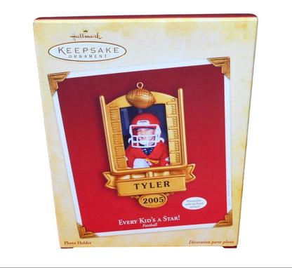 2005 Every Kid's a Star! Hallmark Ornament (Football) QXG4772