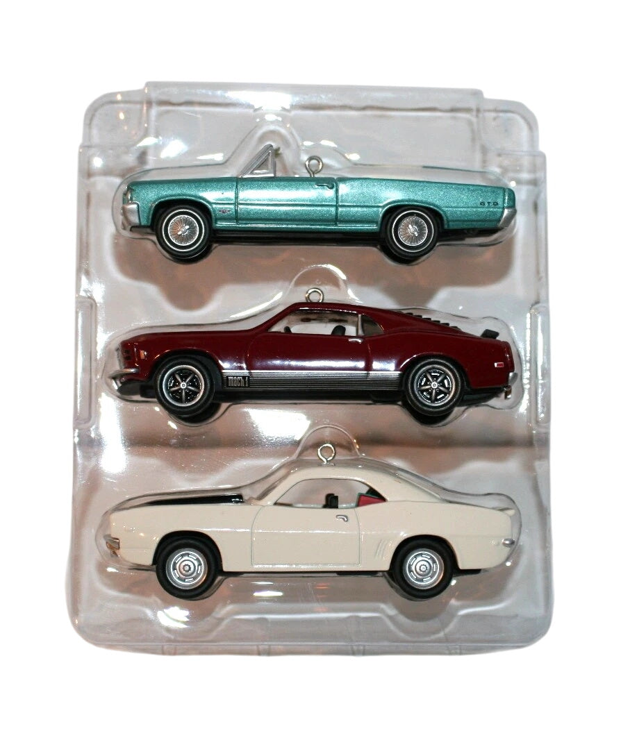 2005 Hallmark Ornament (Muscle Cars Set) Muscle Cars Hallmark Ornament (Classic American Cars) QXC5009