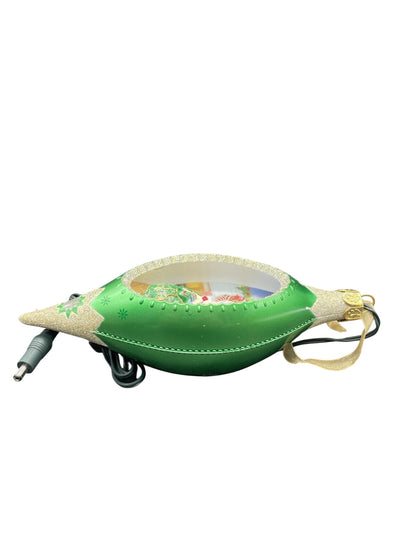 2005 Illuminations Santa's Christmas Magic Hallmark Ornament (Illuminations) QLM7952