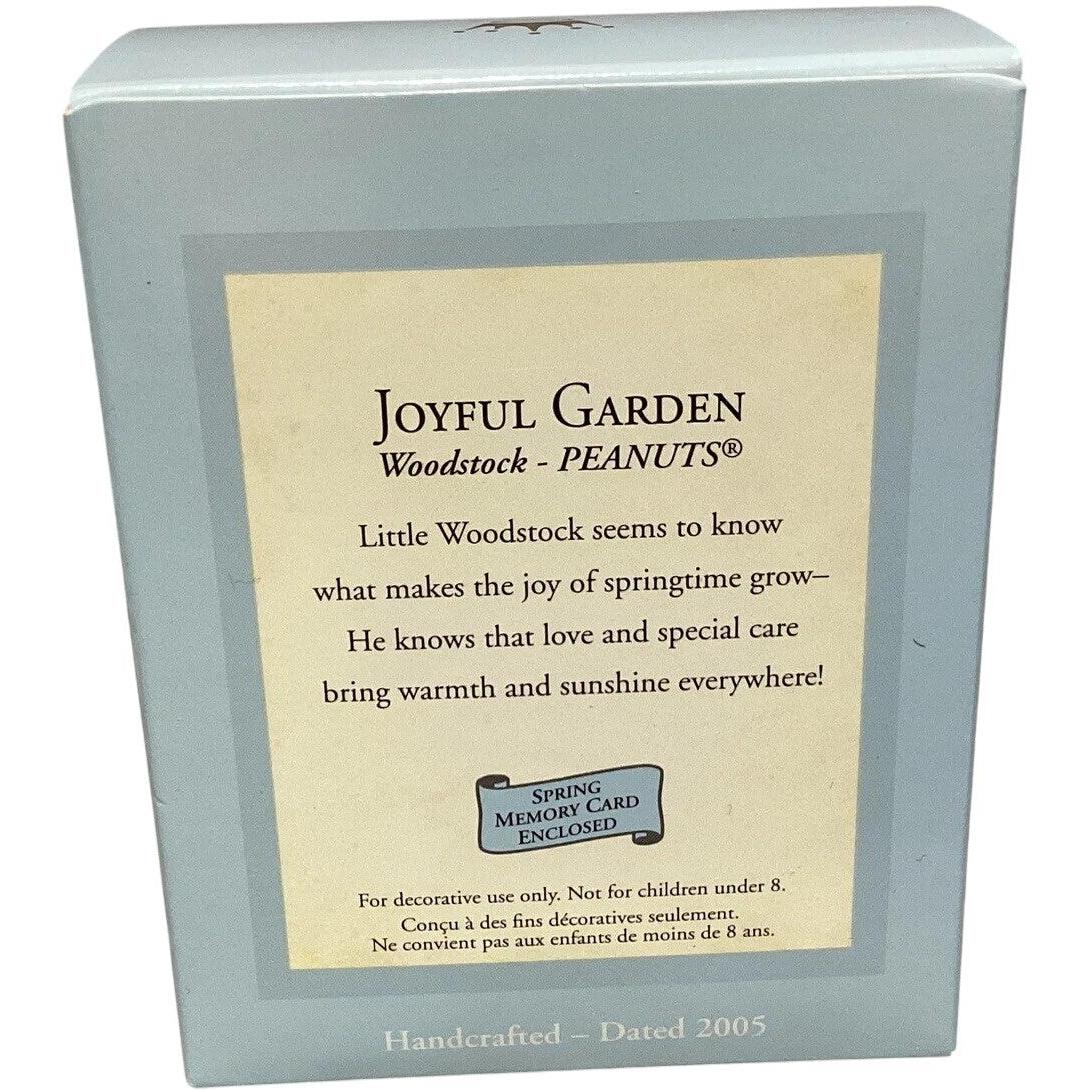 2005 Joyful Garden Hallmark Ornament (Peanuts) QEO8252