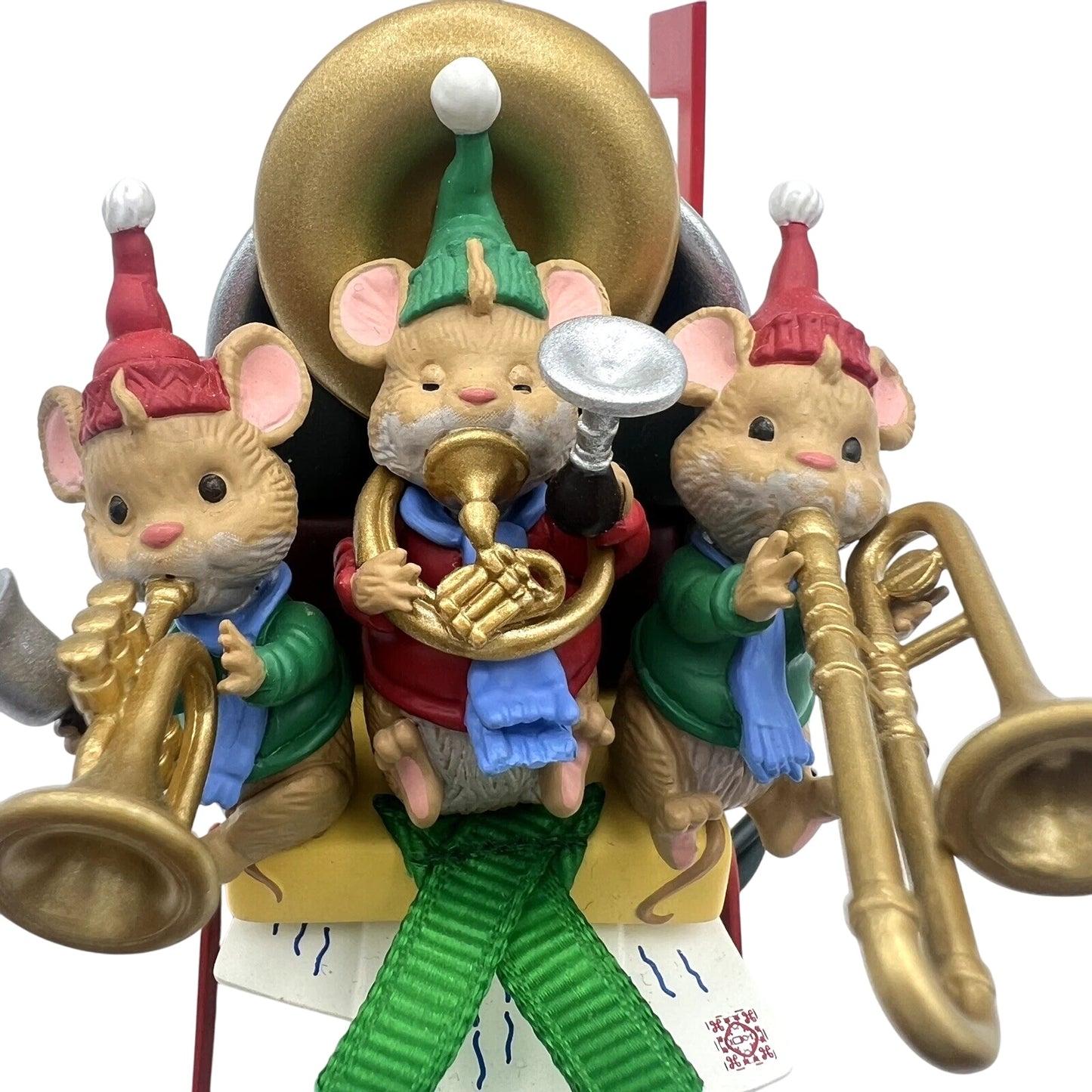 2005 Mailbox Melodies Hallmark Ornament (Mouse) QLX7632
