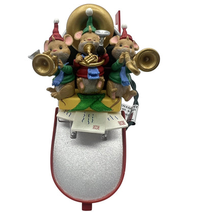 2005 Mailbox Melodies Hallmark Ornament (Mouse) QLX7632