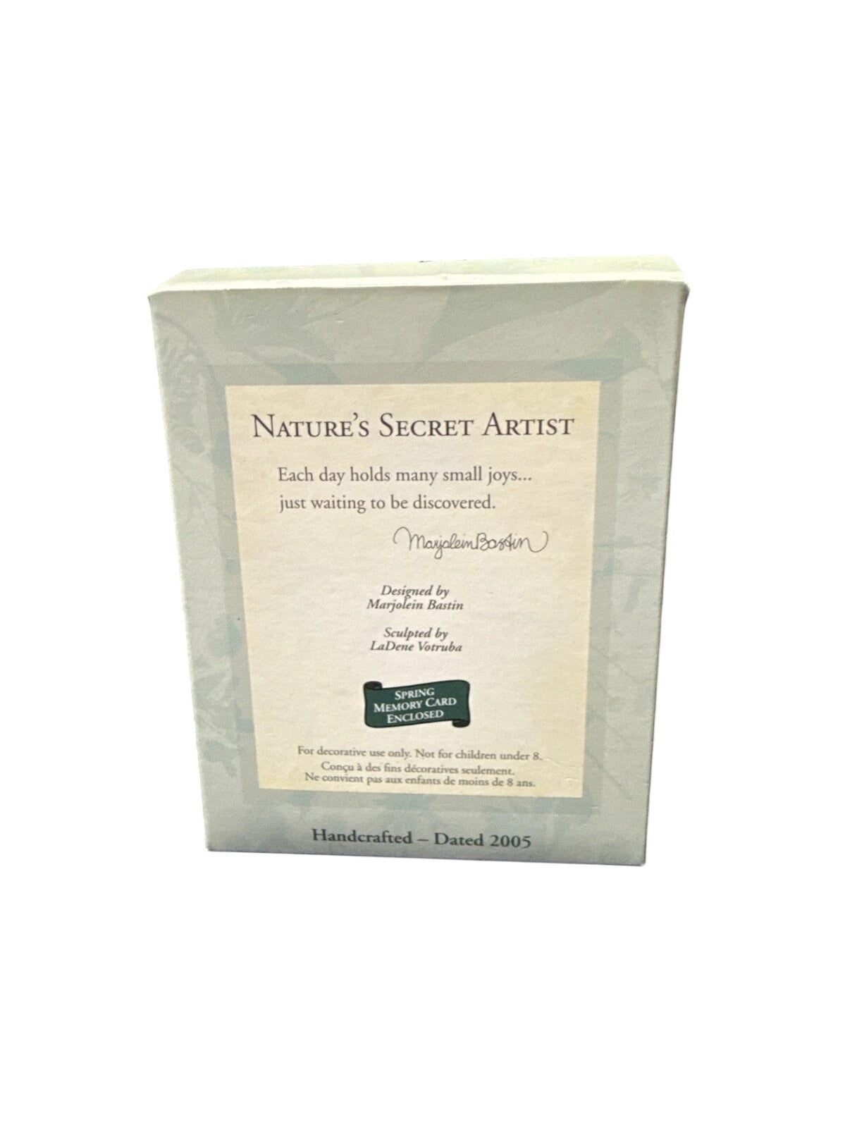 2005 Nature's Secret Artist Hallmark Ornament (Nature's Sketchbook) QEO8272