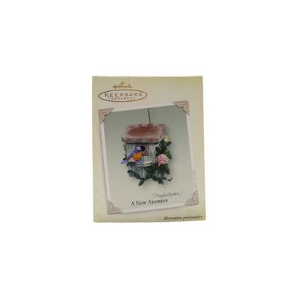 2005 A New Address Hallmark Ornament (Nature's Sketchbook) QEO8275