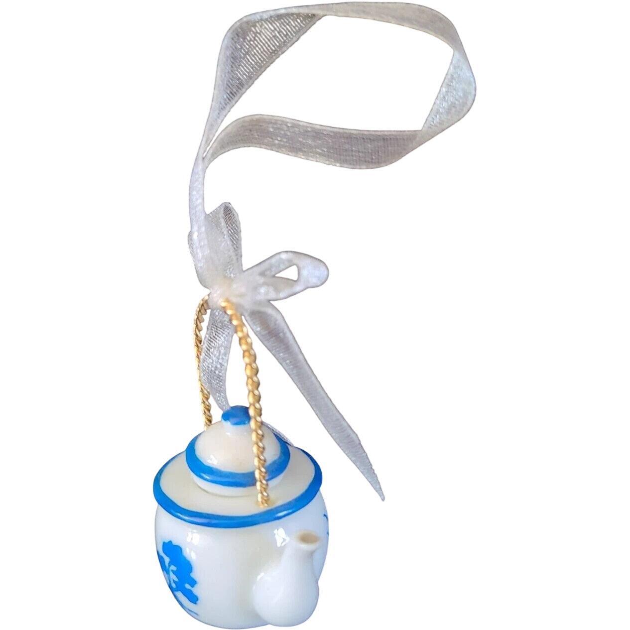 2005 Afternoon Tea Hallmark Ornament (Afternoon Tea) QXM8955