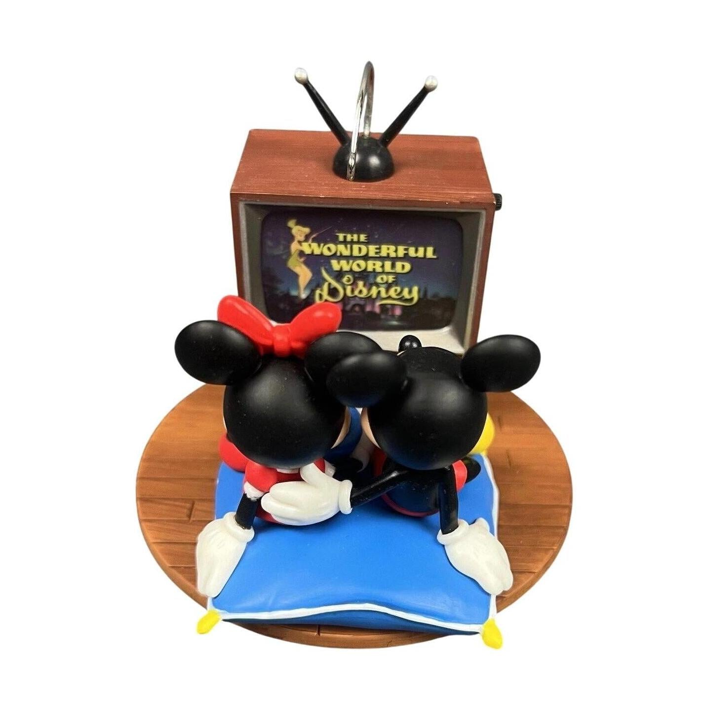 2005 Best Night of The Week Hallmark Ornament (Mickey Mouse & Friends) QXD4085 Image3
