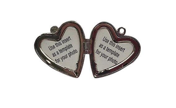 2005 Charming Hearts Hallmark Ornament (Charming Hearts) QXM8962