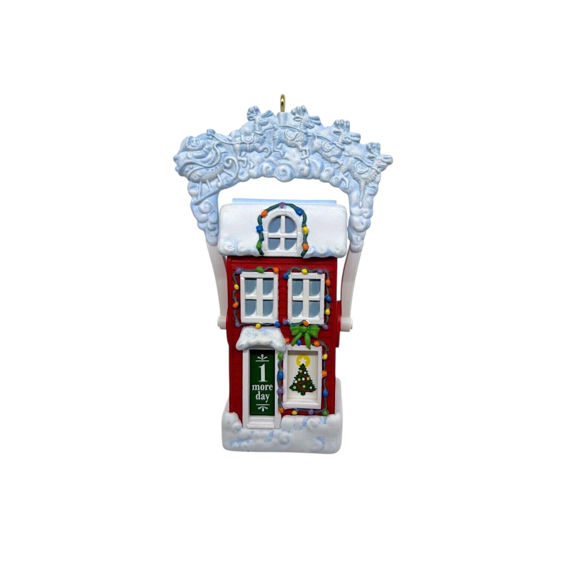 2005 Christmas Countdown Hallmark Ornament (Buildings & Houses) QXG4455 Image1