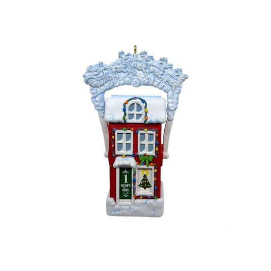 2005 Christmas Countdown Hallmark Ornament (Buildings & Houses) QXG4455 Image1