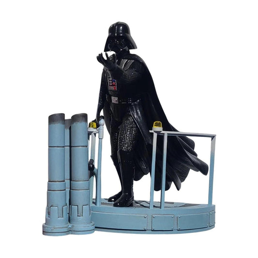 2005 Darth Vader Hallmark Ornament (Star Wars) QXI6185 Image1