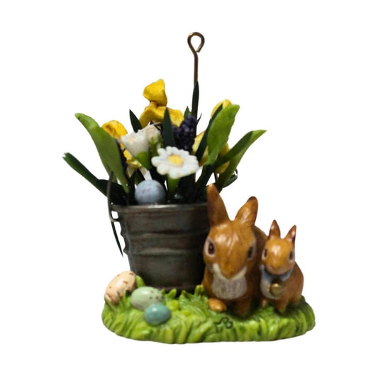 2005 First Bouquet Hallmark Ornament (Nature's Sketchbook) QEO8282 Image1
