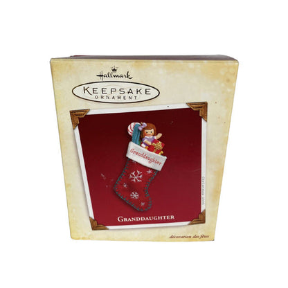 2005 GrandDaughter Hallmark Ornament (GrandDaughter) QXG4692