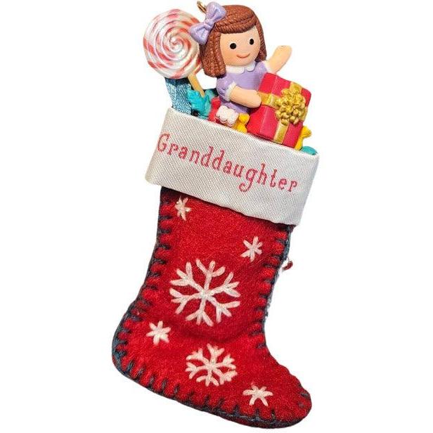 2005 GrandDaughter Hallmark Ornament (GrandDaughter) QXG4692