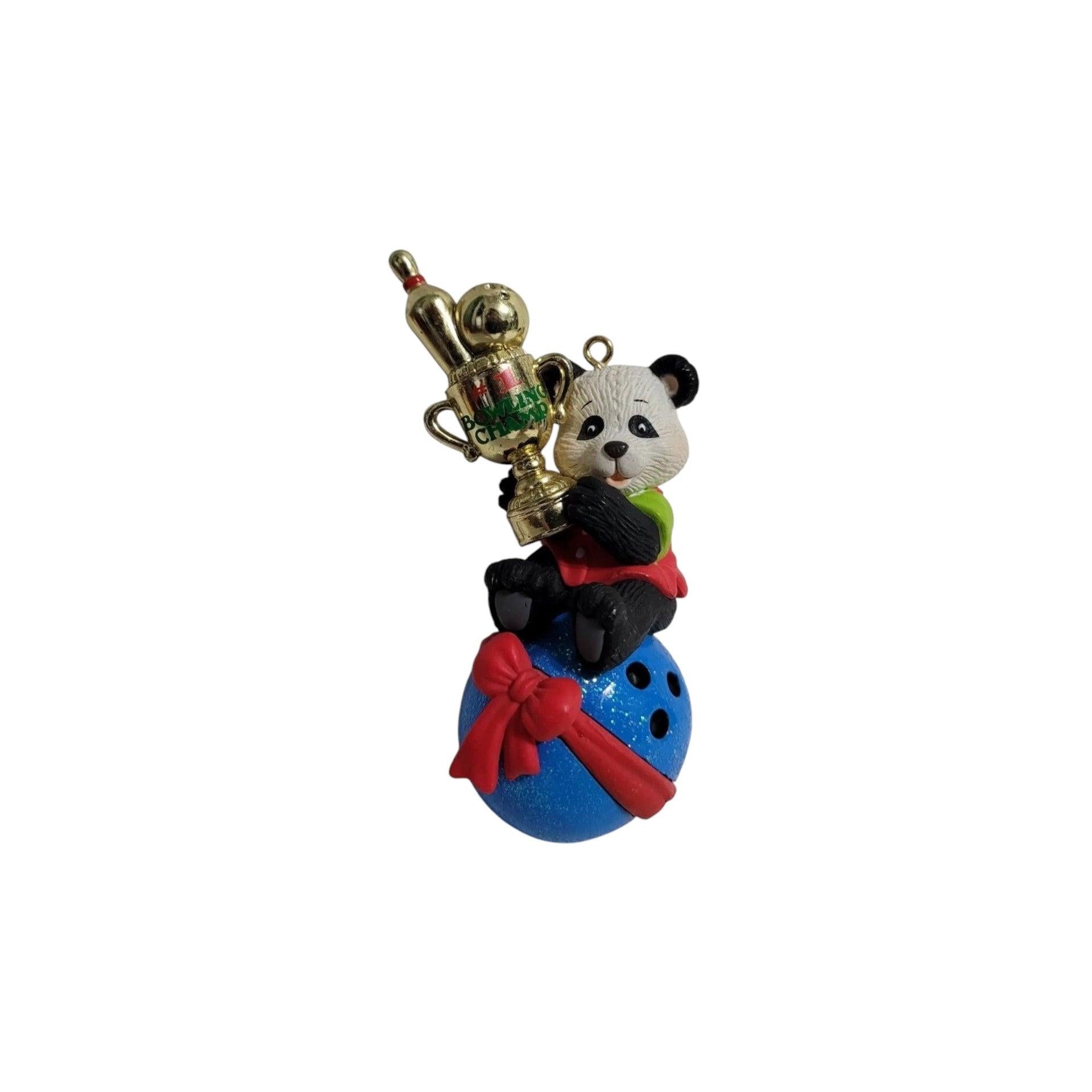 2005 Holiday Roller Panda Bear (Panda) Carlton Cards Heirloom Ornament CXOR-112Y Image1