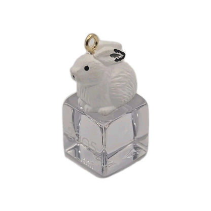 2005 Ice Block Buddies Hallmark Ornament (Bunny) QXM8972