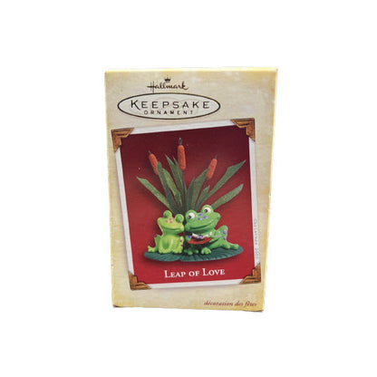 2005 Leap of Love Hallmark Ornament (Frog) QXG4395
