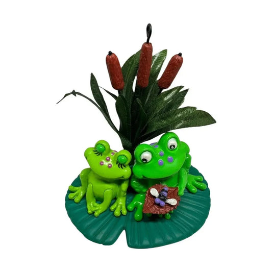 2005 Leap of Love Hallmark Ornament (Frog) QXG4395 Image1