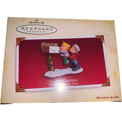 2005 Little Helpers - Mailing a Litter to Santa Hallmark Ornament (Children) QXG4435