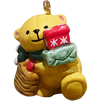 2005 Love To Shop! Hallmark Ornament (Forever Friends) QXM8935