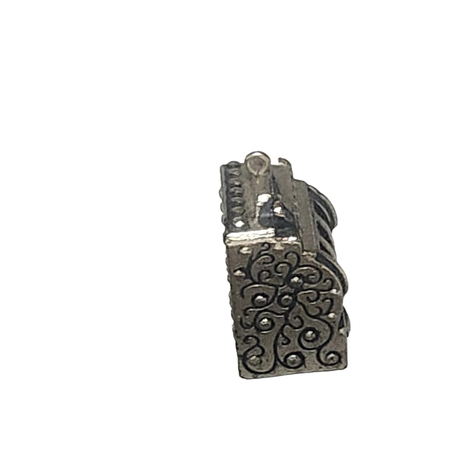 2005 Lucky Slot Machine Hallmark Ornament (Casino) QXM8135