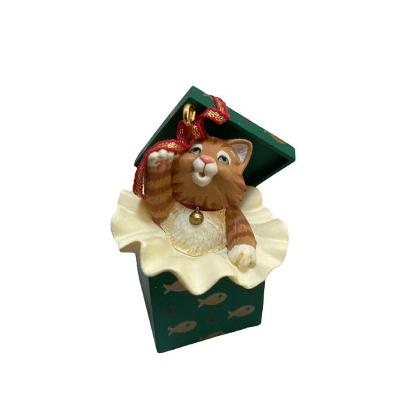 2005 Mischievous Kittens Hallmark Ornament (Mischievous Kittens) QX2225