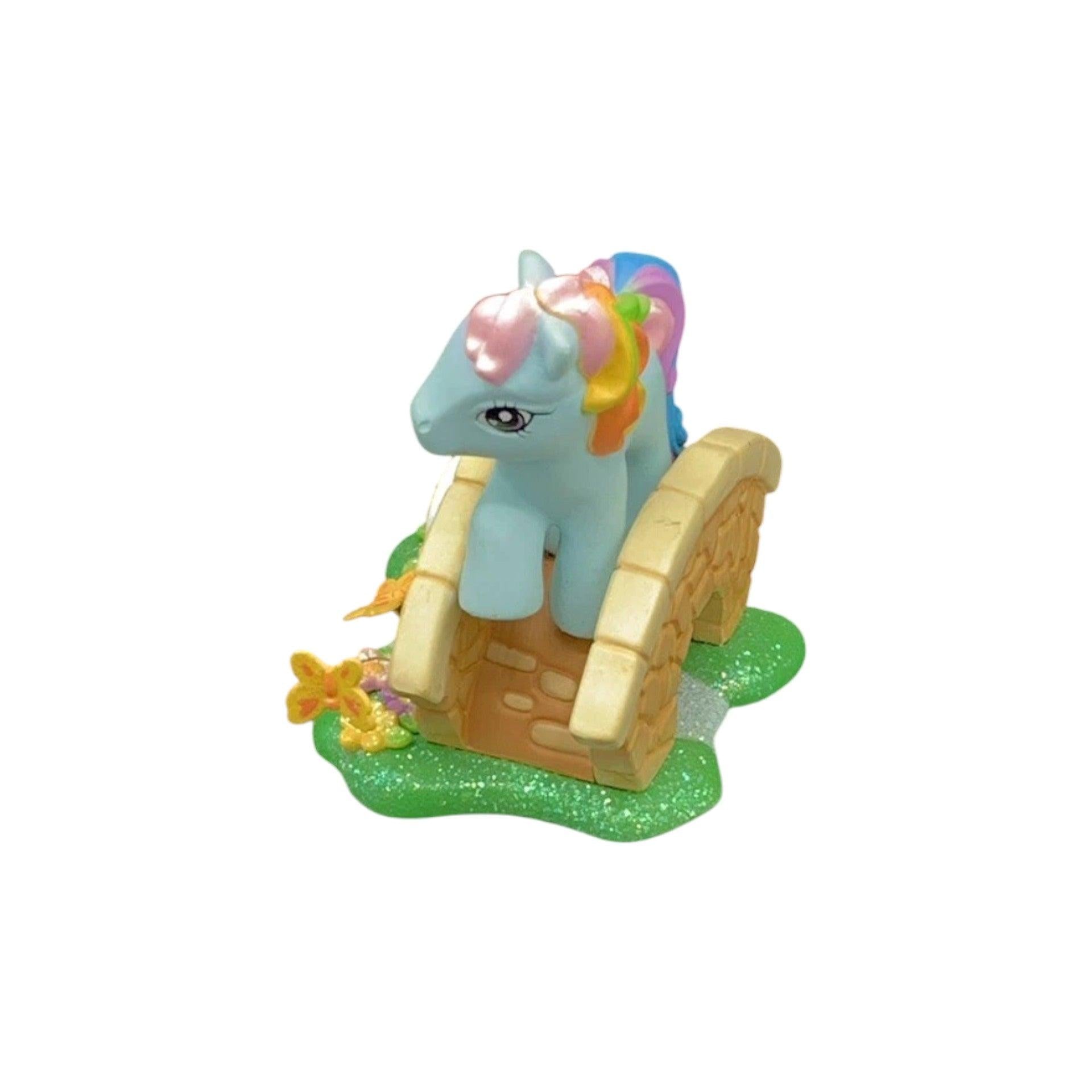 2005 My Little Pony — Rainbow Dash (Bridge & Butterflies) Carlton Cards Heirloom Ornament CXOR-116N Image3