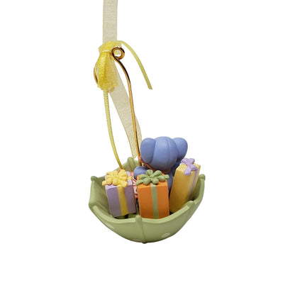 2005 Parents-To-Be Hallmark Ornament (Parents-To-Be) QXG4605 Image4