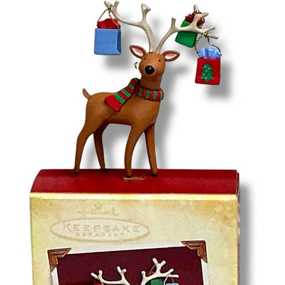 2005 Santa's Little Shopper Hallmark Ornament (Shopping / Reindeer) QXG4302