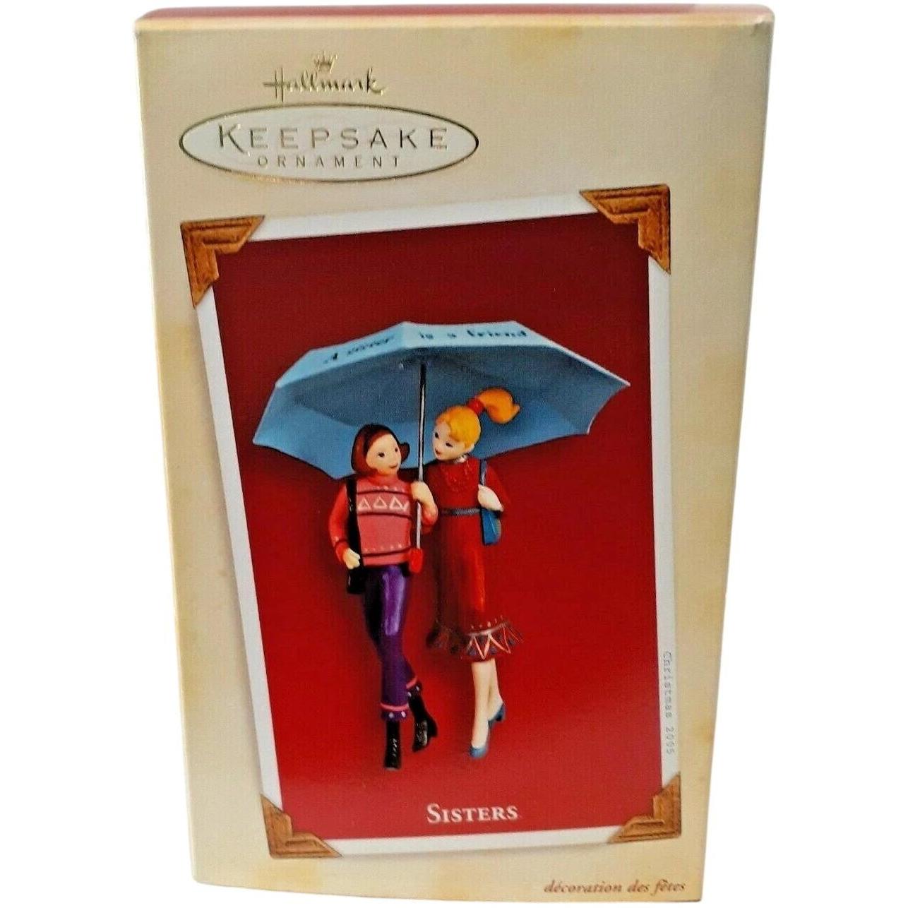 2005 Sisters Hallmark Ornament (Family) QXG4715
