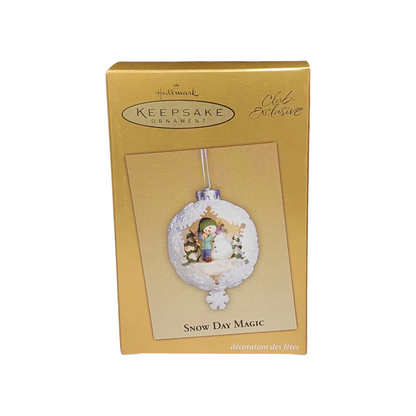 2005 Snow Day Magic Hallmark Ornament (Snowmen) QXC5001 Image2