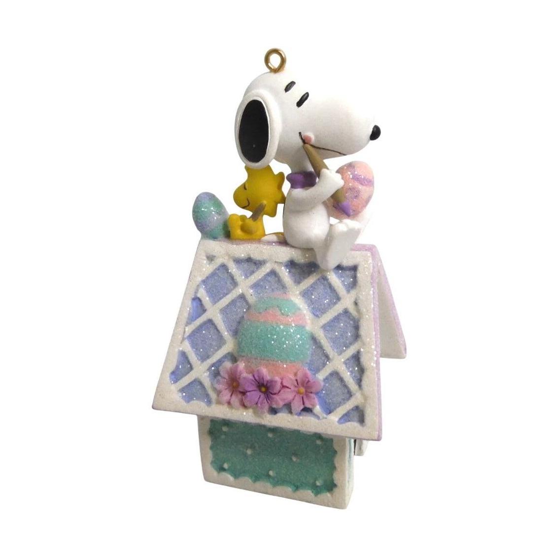 2005 Springtime Inspirations! Hallmark Ornament (Snoopy) QEO8255 Image1