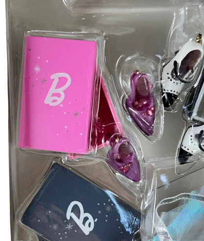 2005 Step Out in Style Hallmark Ornament (Babie) QXE2362