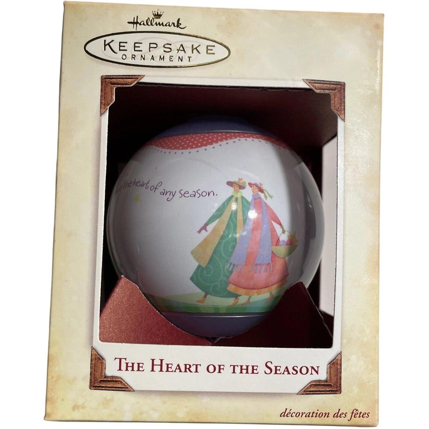 2005 The Heart of the Season Hallmark Ornament (Ball) QXG4645