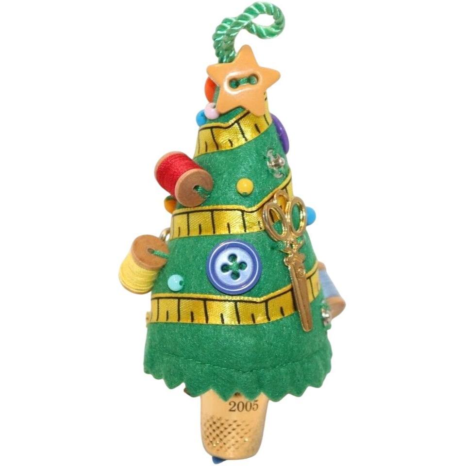 2005 Trim a Tiny Tree Hallmark Ornament (Christmas Tree) QXG4295