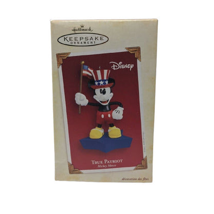 2005 True Patriot Hallmark Ornament (Mickey Mouse) QXD4005