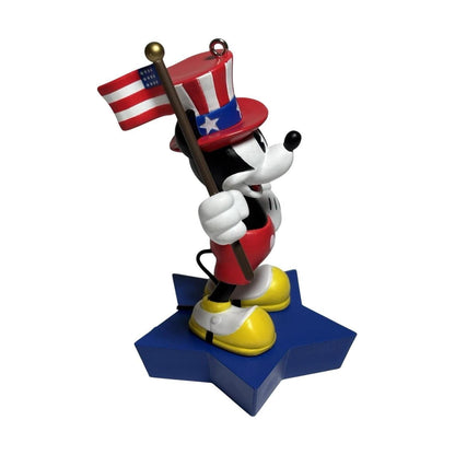 2005 True Patriot Hallmark Ornament (Mickey Mouse) QXD4005 Image3