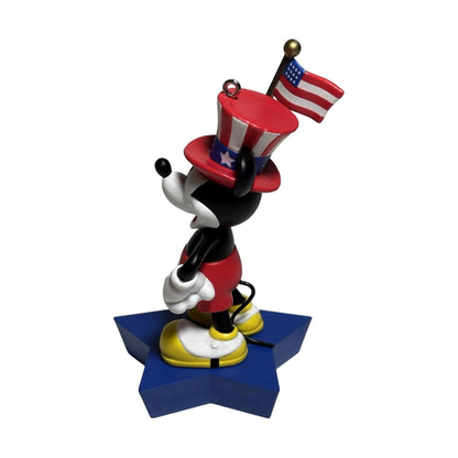 2005 True Patriot Hallmark Ornament (Mickey Mouse) QXD4005 Image5