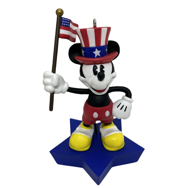 2005 True Patriot Hallmark Ornament (Mickey Mouse) QXD4005