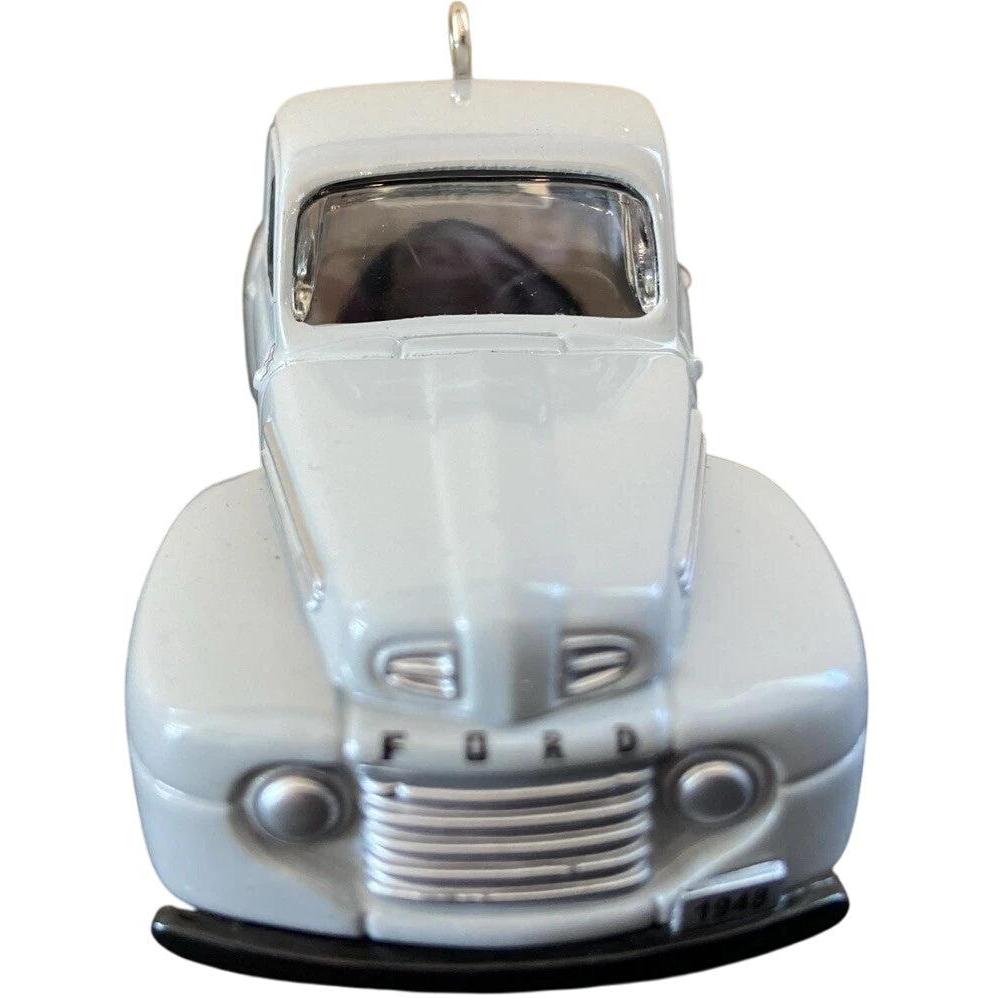 2006 1948 Ford F-1 Hallmark Ornament (All-American Trucks) QX2376