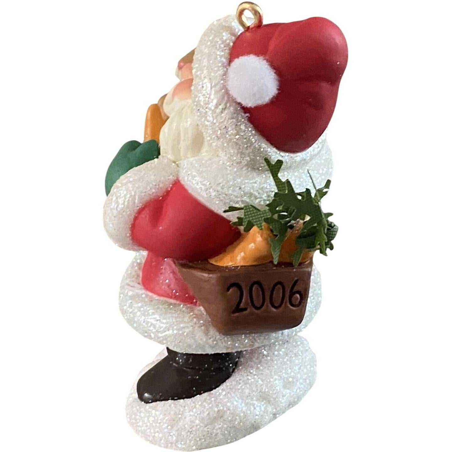 2006 Bunny Hug Hallmark Ornament (Santa Claus) QXE3223