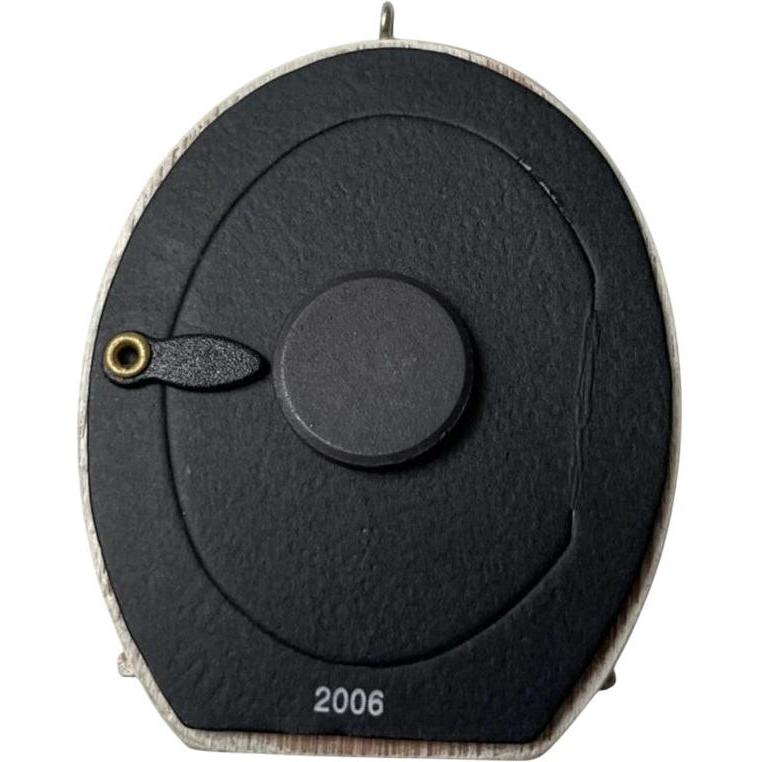 2006 I Love Grandma Hallmark Ornament (Photo Holder) QXG3193